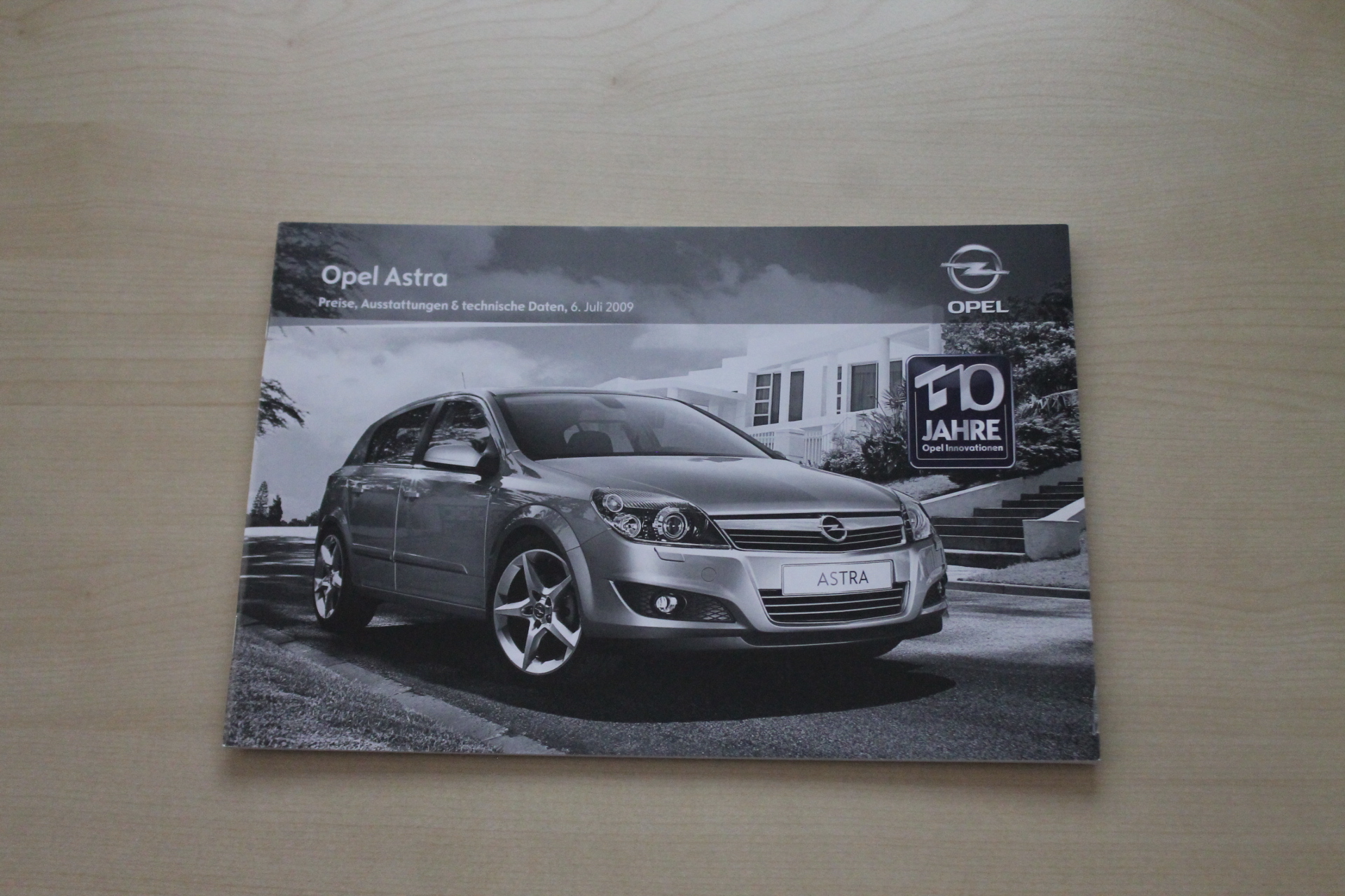Opel Astra - Preise & tech. Daten & Ausstattungen - Prospekt 07/2009