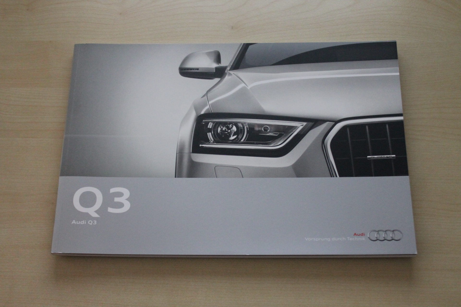 Audi Q3 Prospekt 04/2013