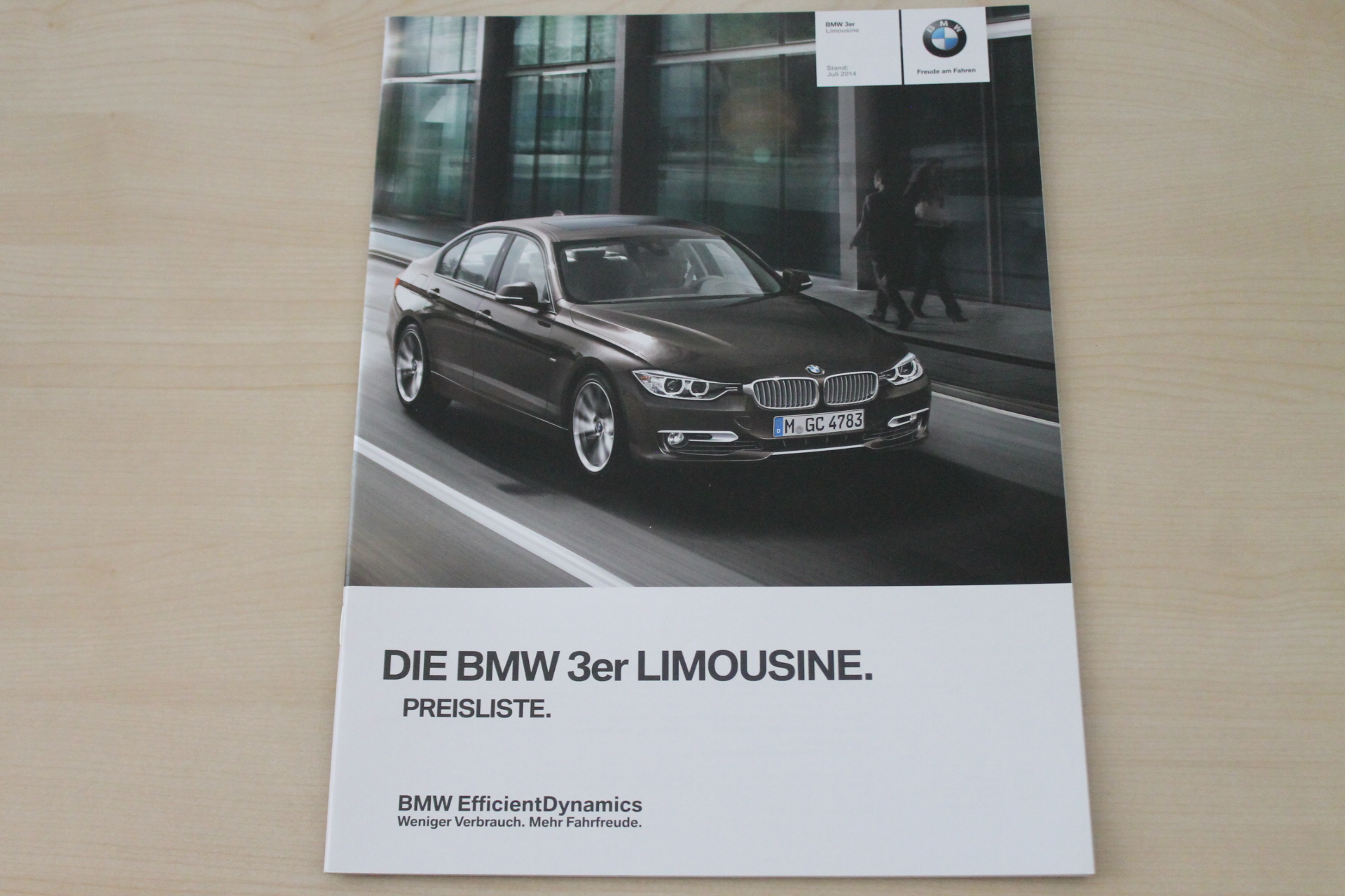 BMW 3er Reihe F30 - Preise & Extras - Prospekt 07/2014