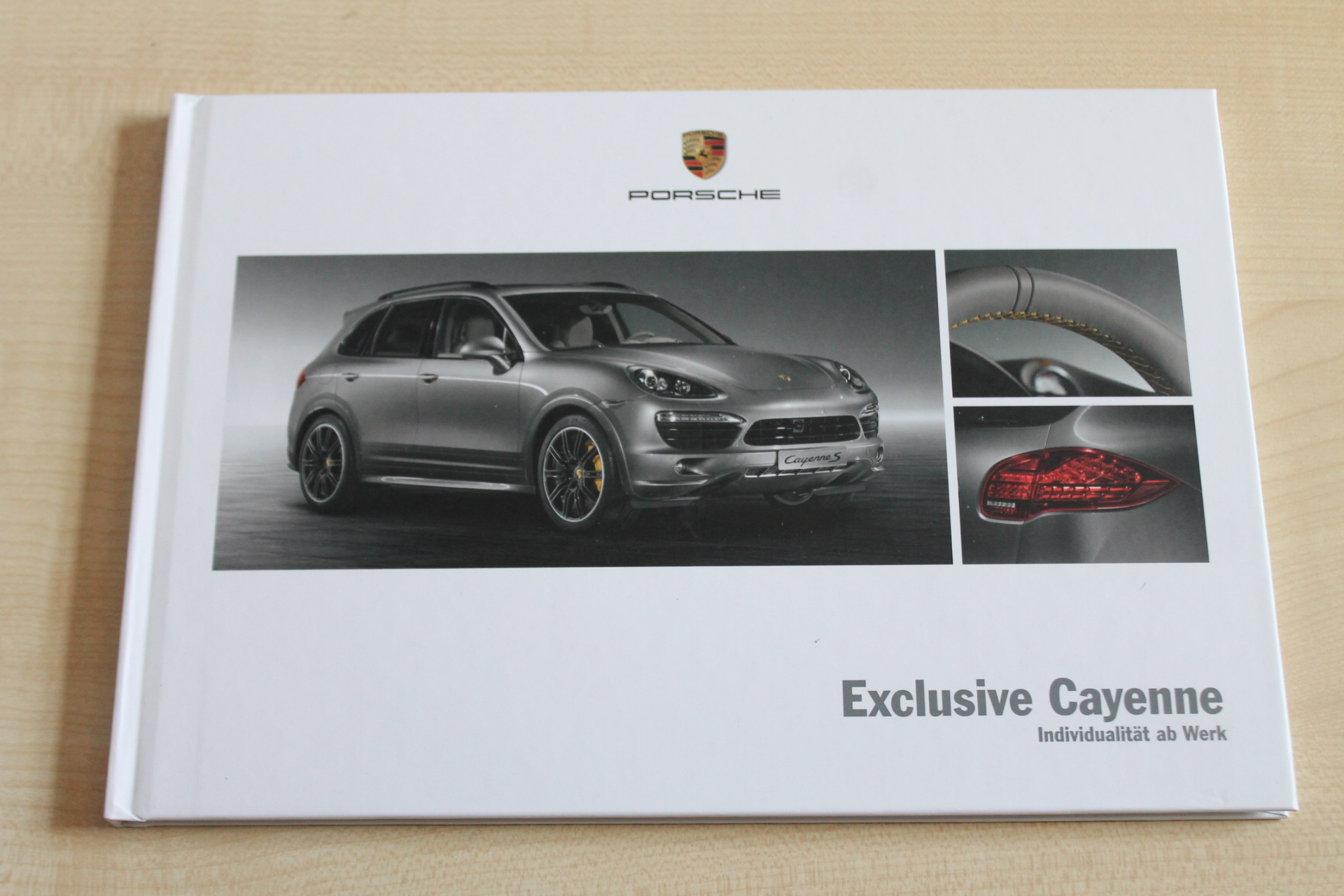 Porsche Cayenne Exclusive - Hardcover - Prospekt 02/2012