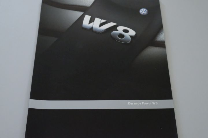 VW Passat W8 275PS Prospekt 07/2001