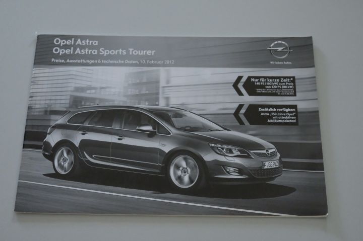 Opel Astra + Sports Tourer - Preisliste & Extras - Prospekt 02/2012