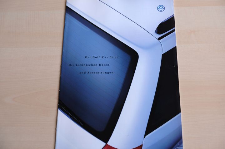 VW Golf IV Variant - technische Daten & Ausstattungen - Prospekt 04/2000