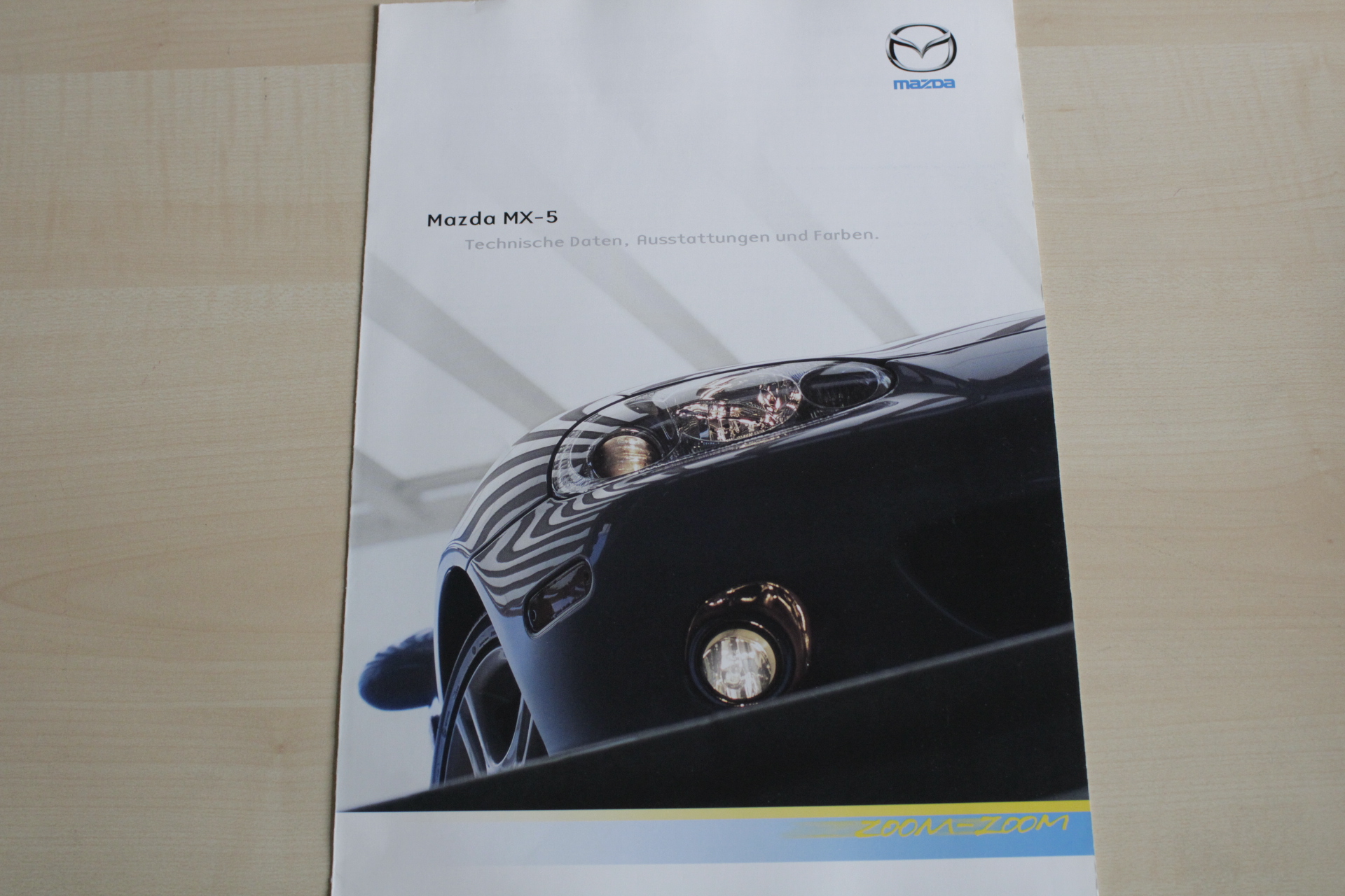 Mazda MX-5 - Farben & technische Daten & Ausstattung - Prospekt 11/2003