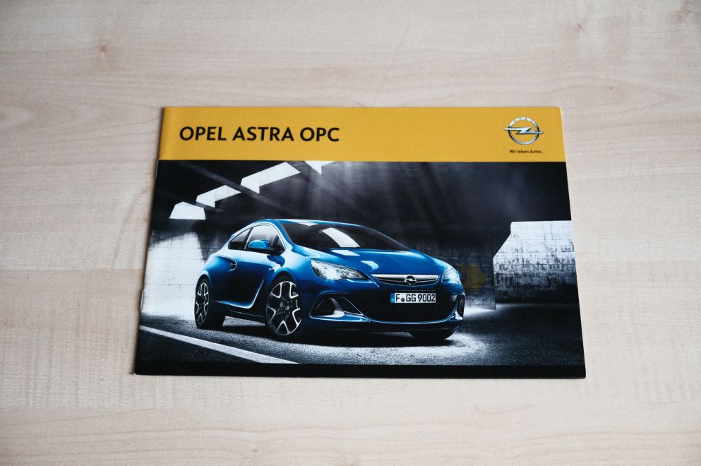 Opel Astra GTC OPC Prospekt 06/2012